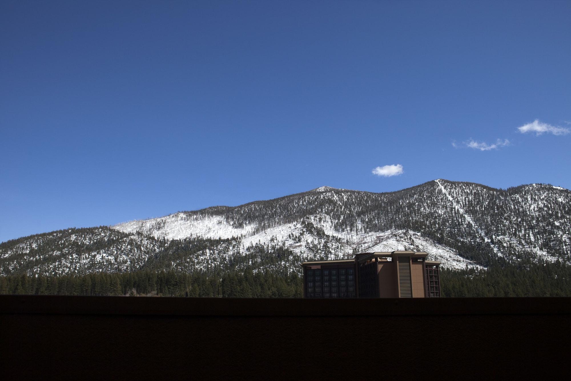 Golden Nugget Lake Tahoe Stateline Exteriör bild